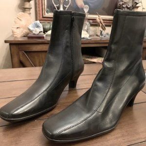 Bellini Leather booties